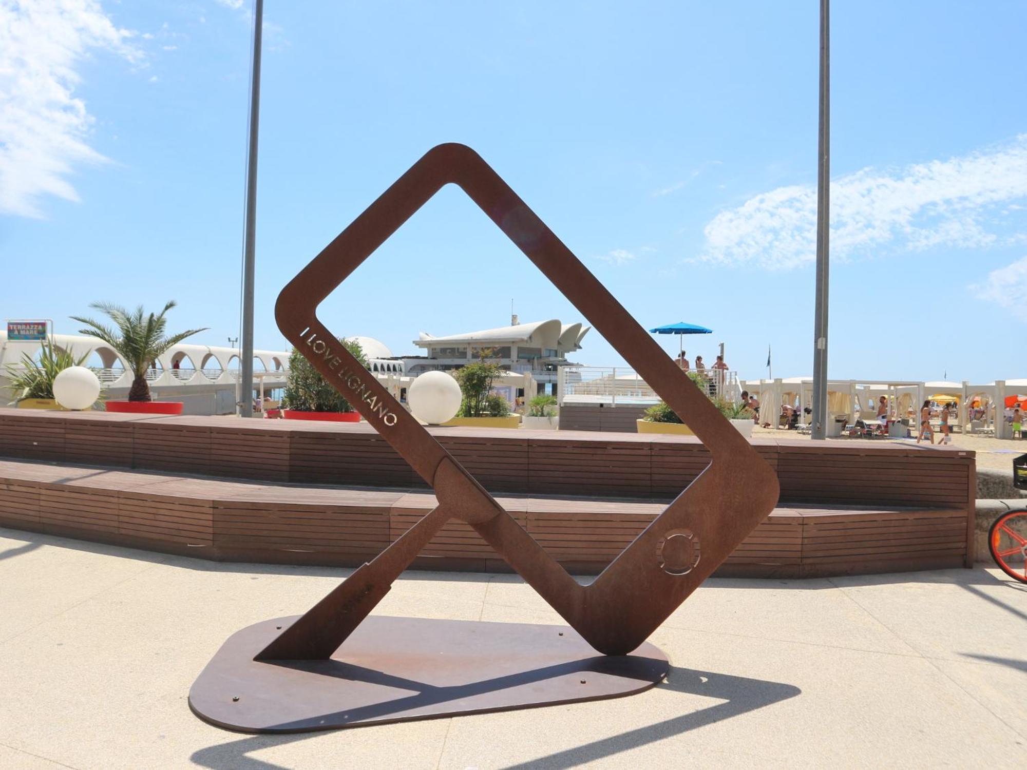 Levante Lignano Sabbiadoro Bagian luar foto