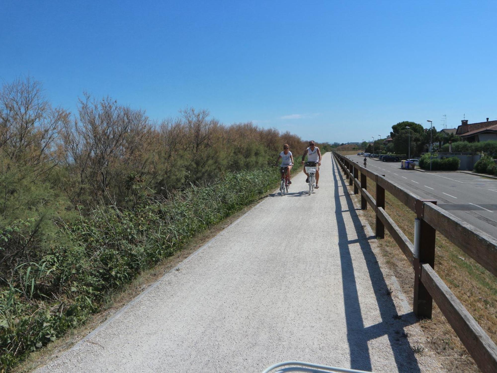 Levante Lignano Sabbiadoro Bagian luar foto