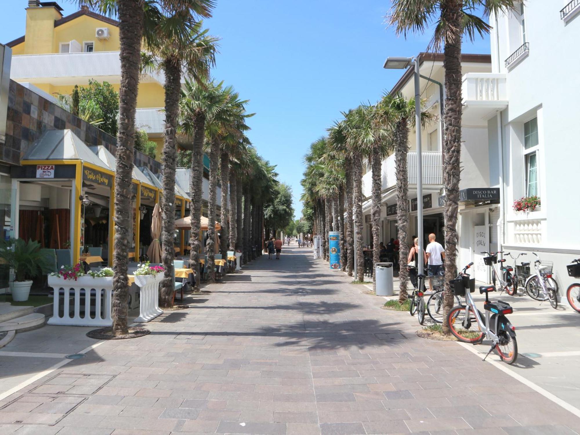 Levante Lignano Sabbiadoro Bagian luar foto