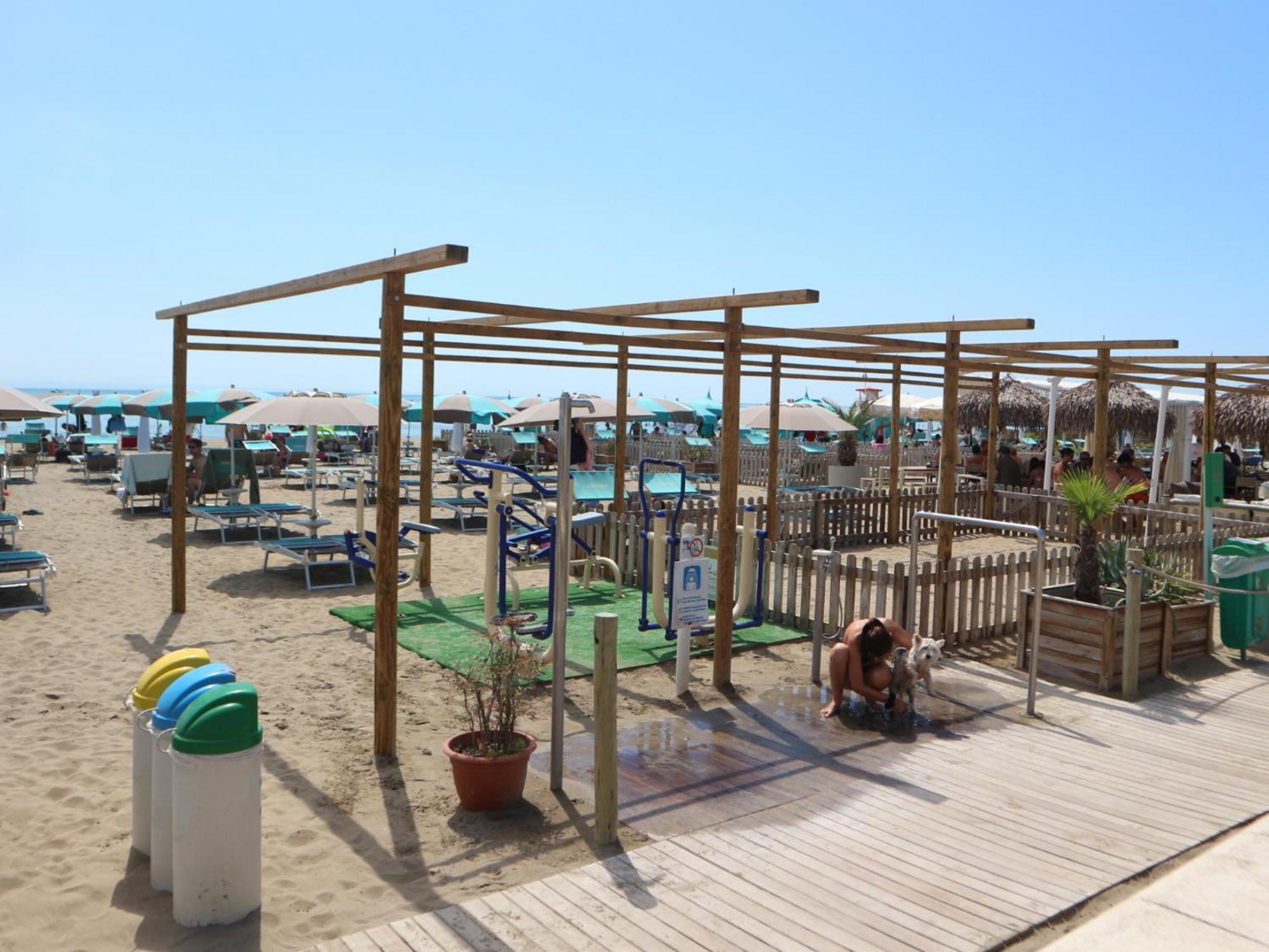 Levante Lignano Sabbiadoro Bagian luar foto