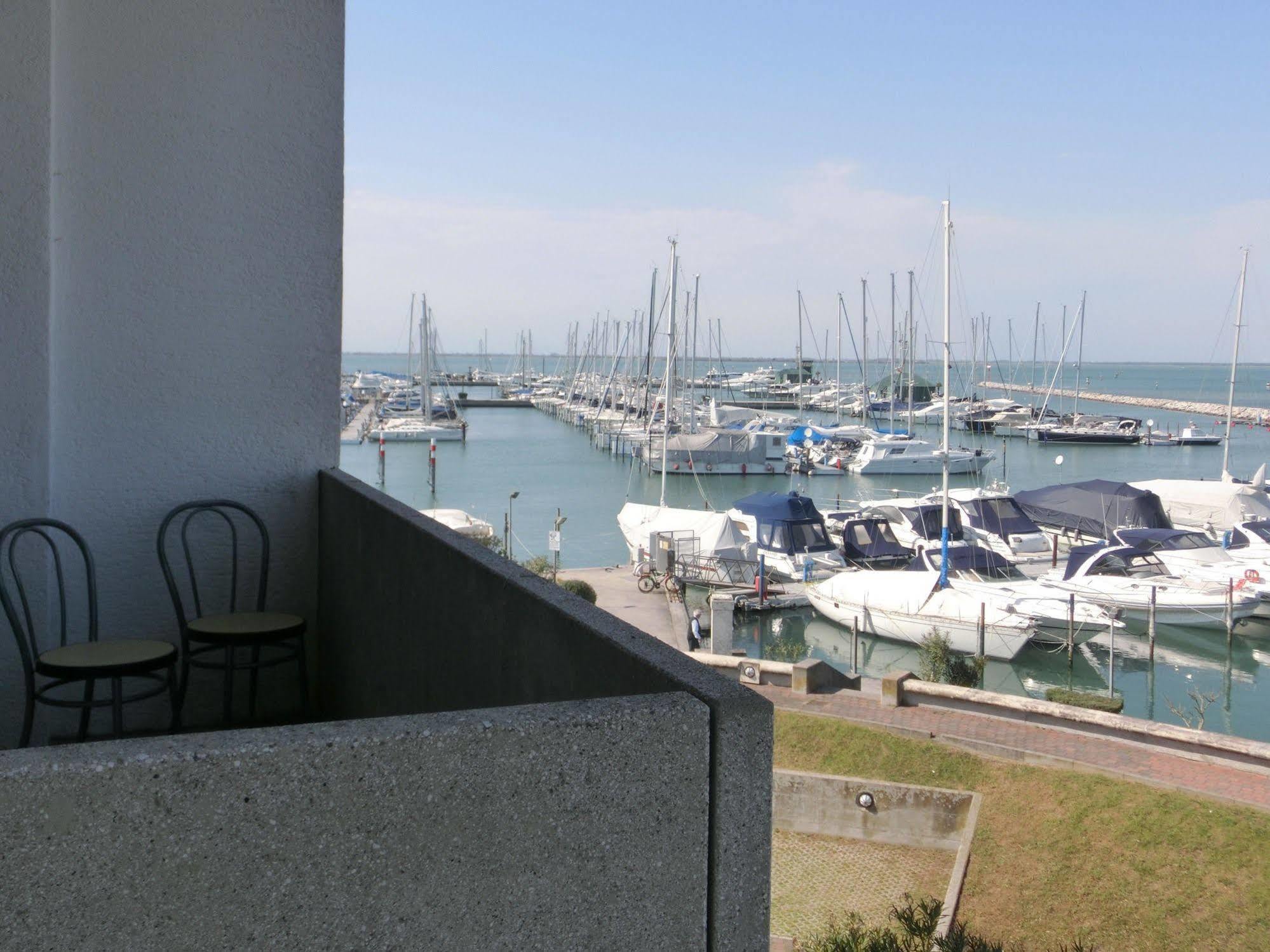 Levante Lignano Sabbiadoro Bagian luar foto